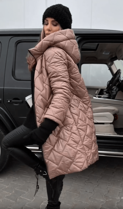 Katy | Elegant Quilted Down Jacket with Hood