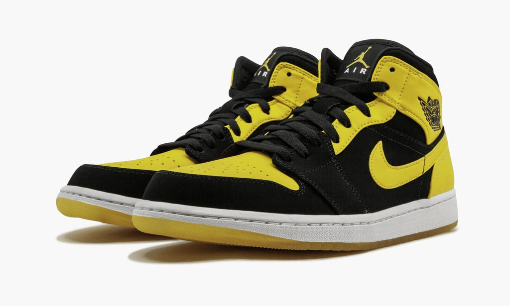 Air Jordan 1 Mid ¡°New Love 2017 Release¡±