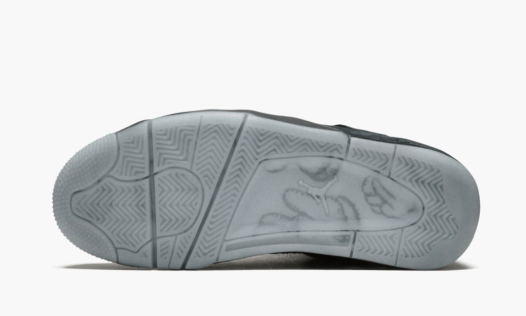 Air Jordan 4 Retro Kaws ¨C Black
